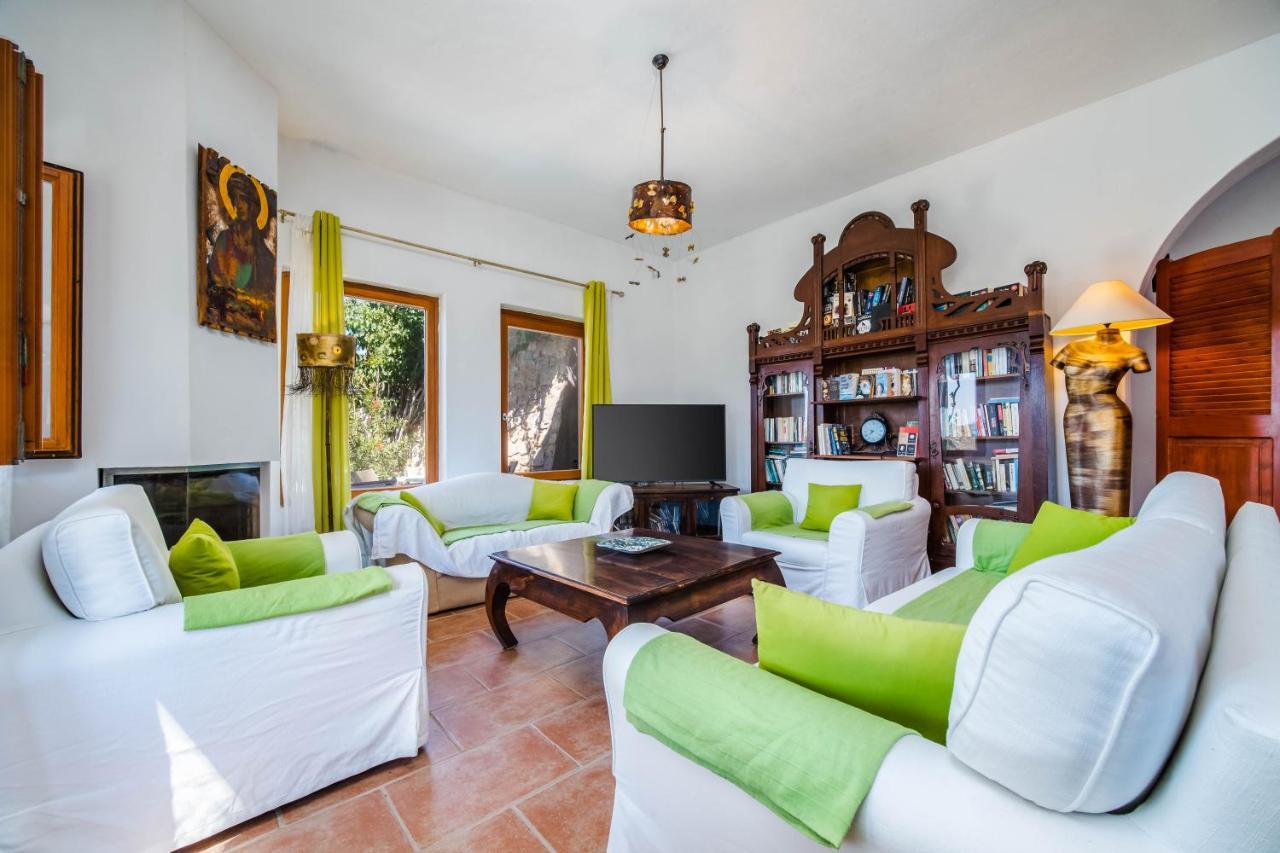 אויה Aurora Villa By K&K מראה חיצוני תמונה