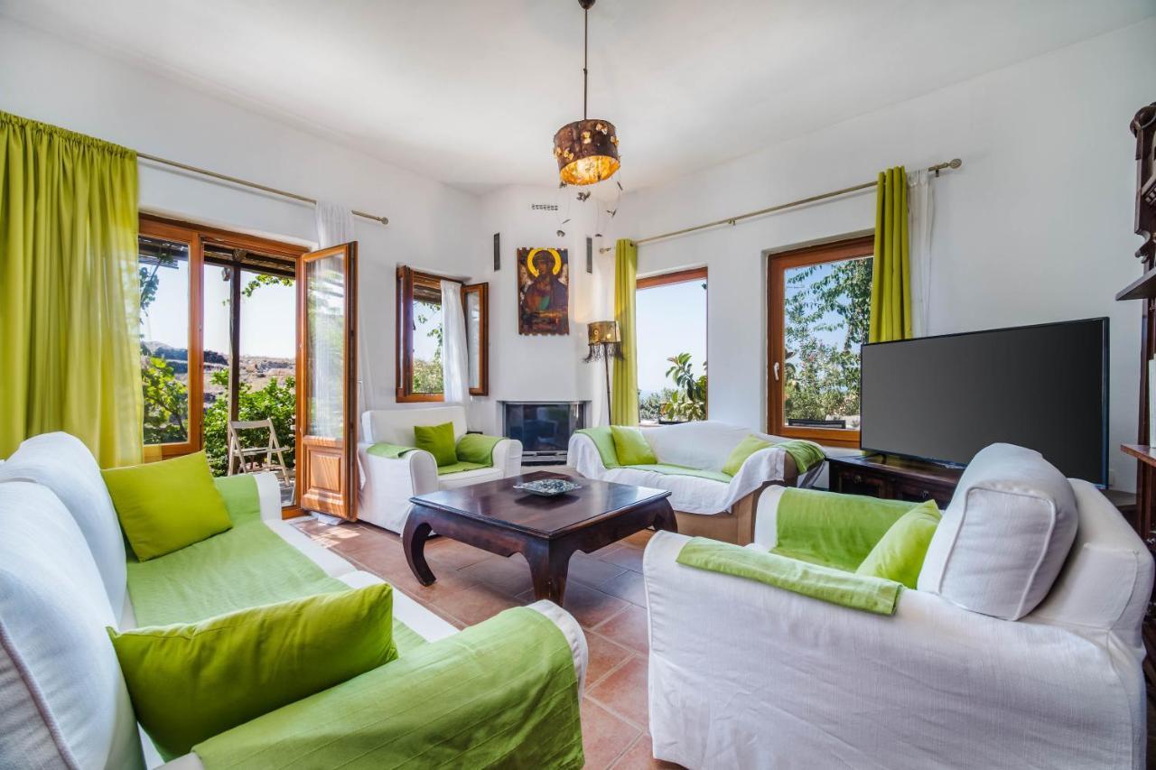 אויה Aurora Villa By K&K מראה חיצוני תמונה